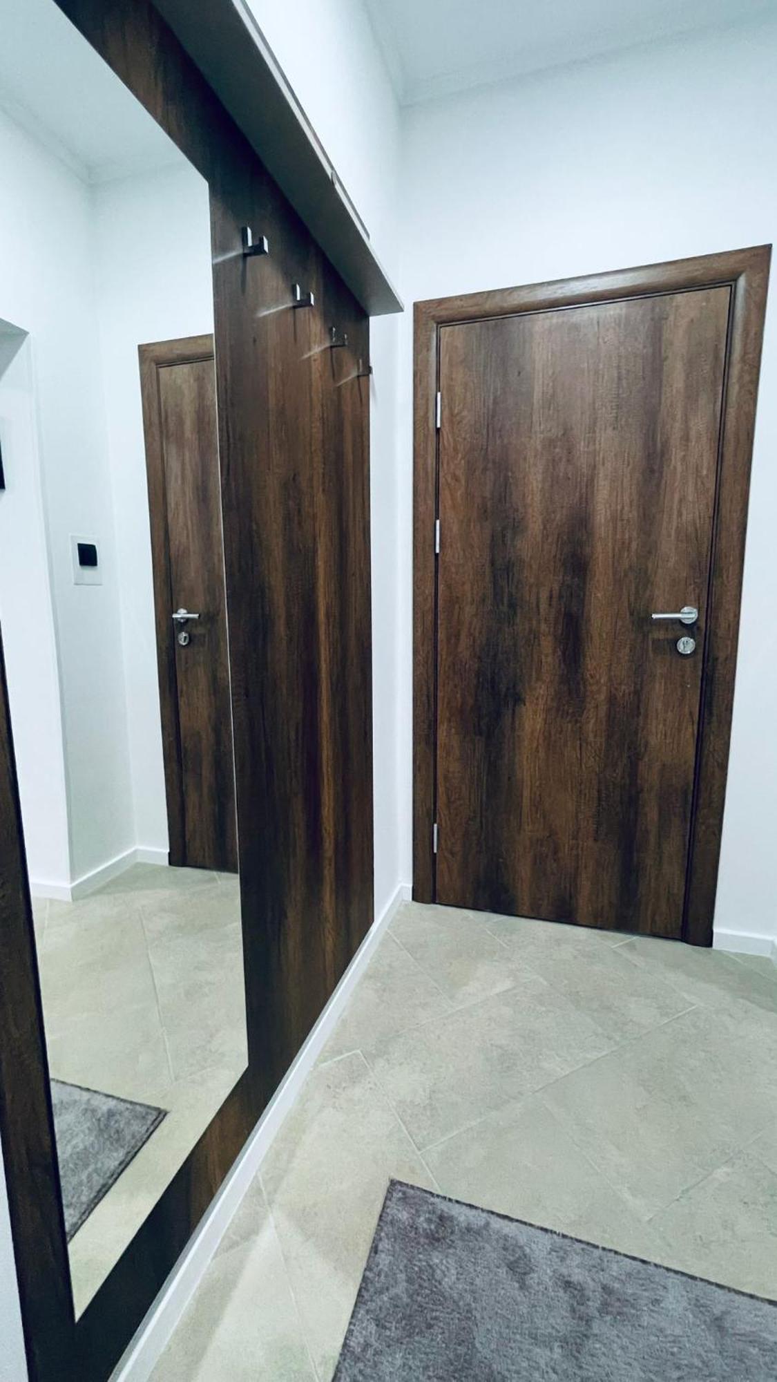 Kollar D Guest House - Prenociste Rooms Szabadka Kültér fotó