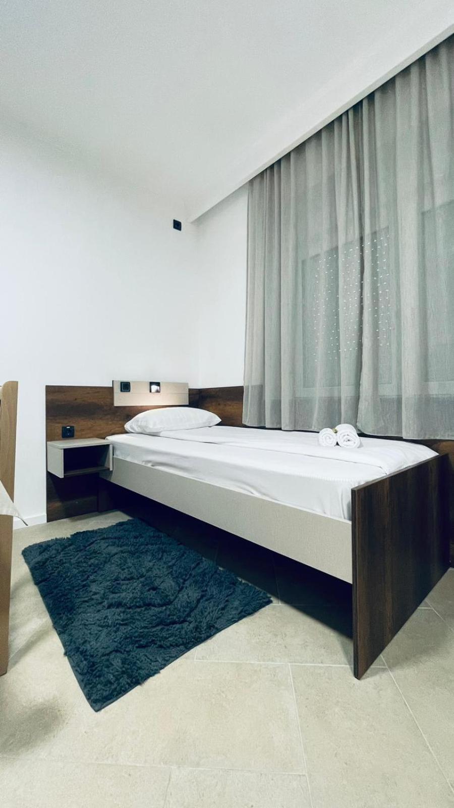 Kollar D Guest House - Prenociste Rooms Szabadka Kültér fotó